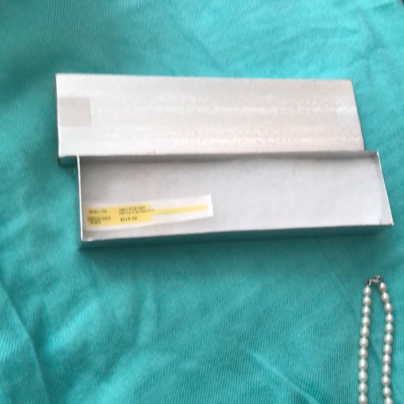 Charming Genuine Cultured Pearls 5-8mm Necklace - Picture 4 of 4